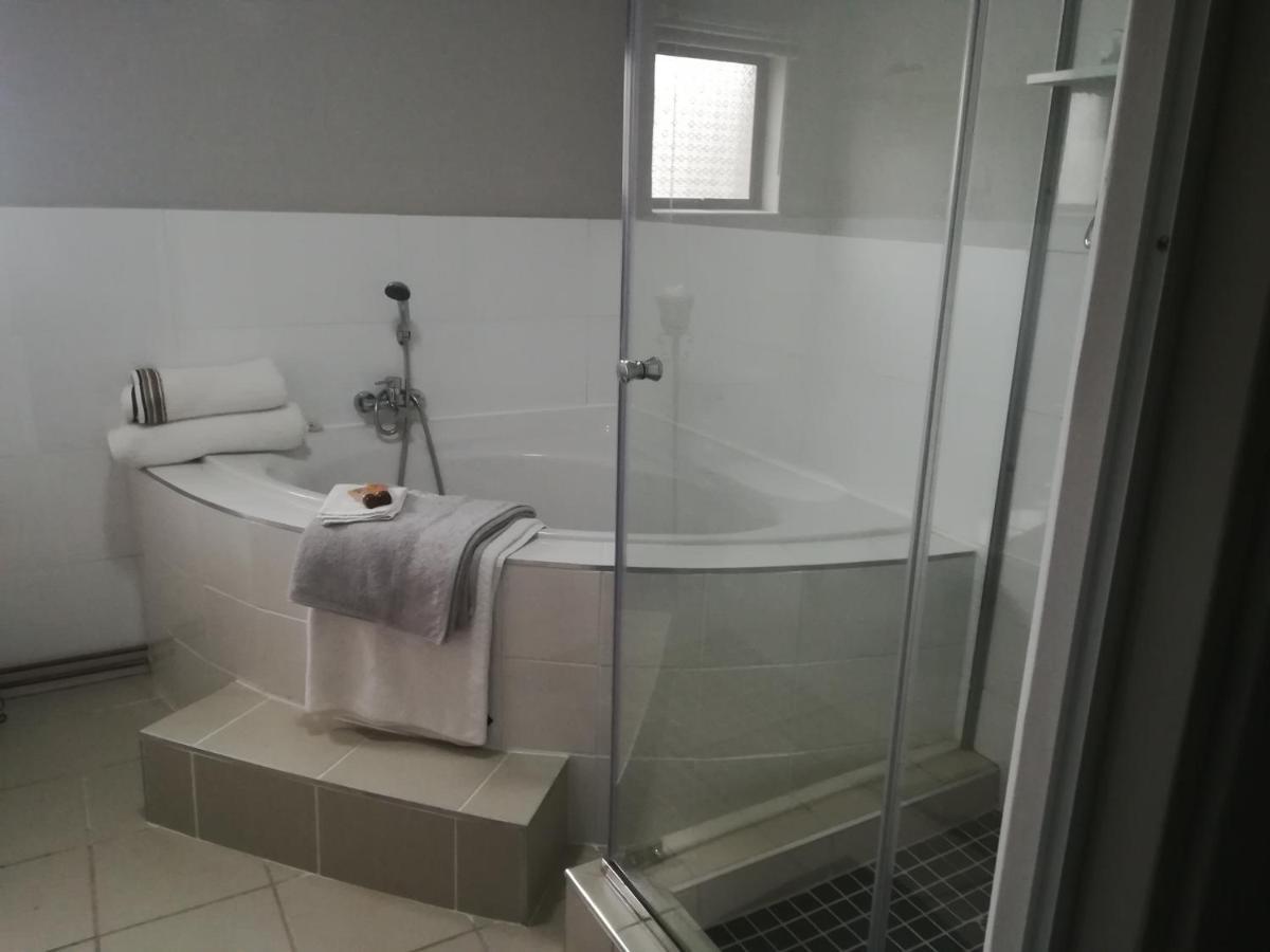 Erin Guesthouse And B&B Bergville Ngoại thất bức ảnh